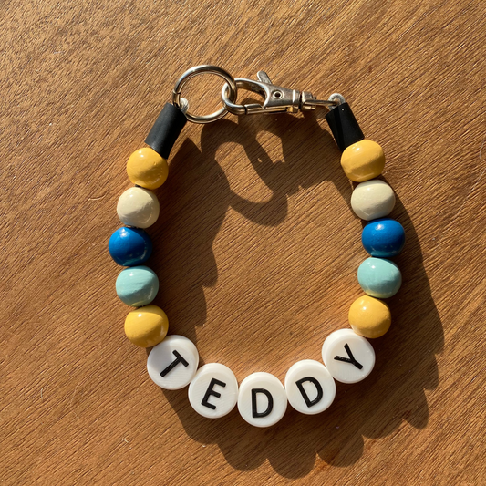 Kusicollar de Cuentas de Madera con Nombre 14 mm